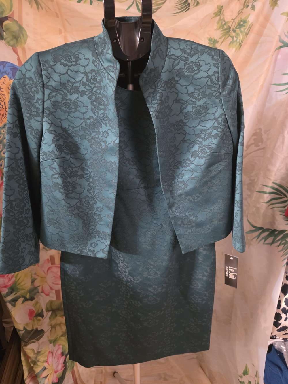 dark green two-piece dress suit set from Le Suit